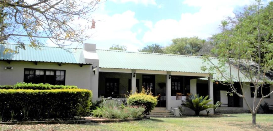 Plaas (36ha) Bees, Skaap, Bok – Warmbad