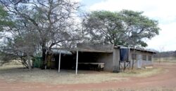 Plaas (36ha) Bees, Skaap, Bok – Warmbad